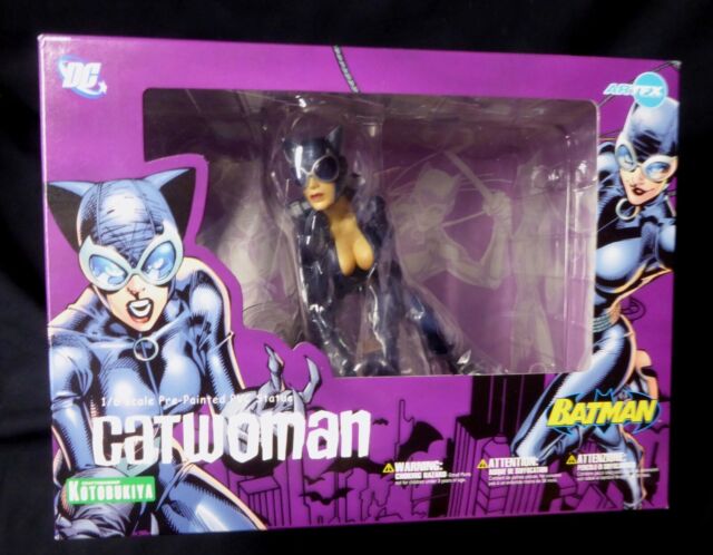 batman catwoman statue