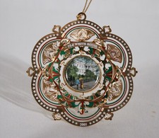 THE WHITE HOUSE HISTORICAL ASSOCIATION ANNUAL 2005 CHRISTMAS ORNAMENT IN BOX