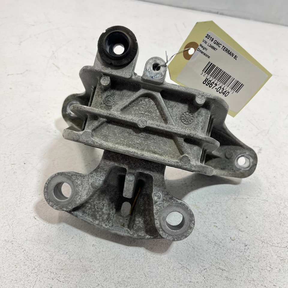 2018-2022 GMC TERRAIN 1.5L AWD ENGINE MOUNT SUPPORT BRACKET OEM - Image 3 of 4