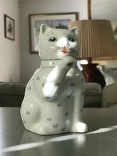 Kitty Lucky Cat Blue and White Hand painted Porcelain Individual Teapot Vintage