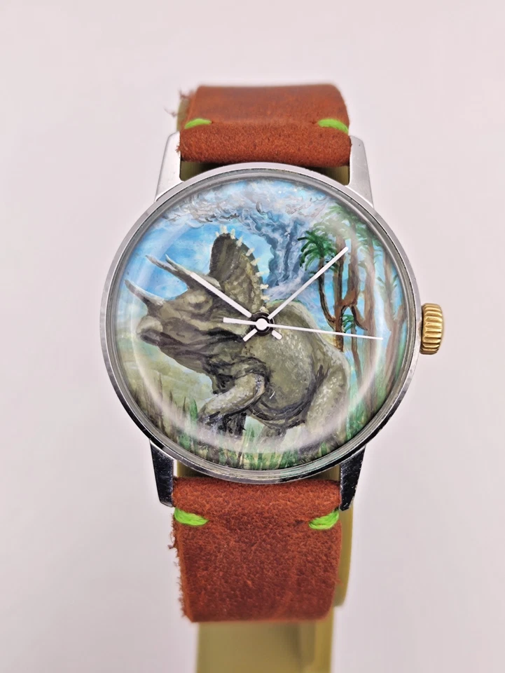 Pieza Única Reloj Obra de Arte Cuadrante Pintado a Mano Dinosaurio Raketa Cuero Mecánico Foto 2 de 4