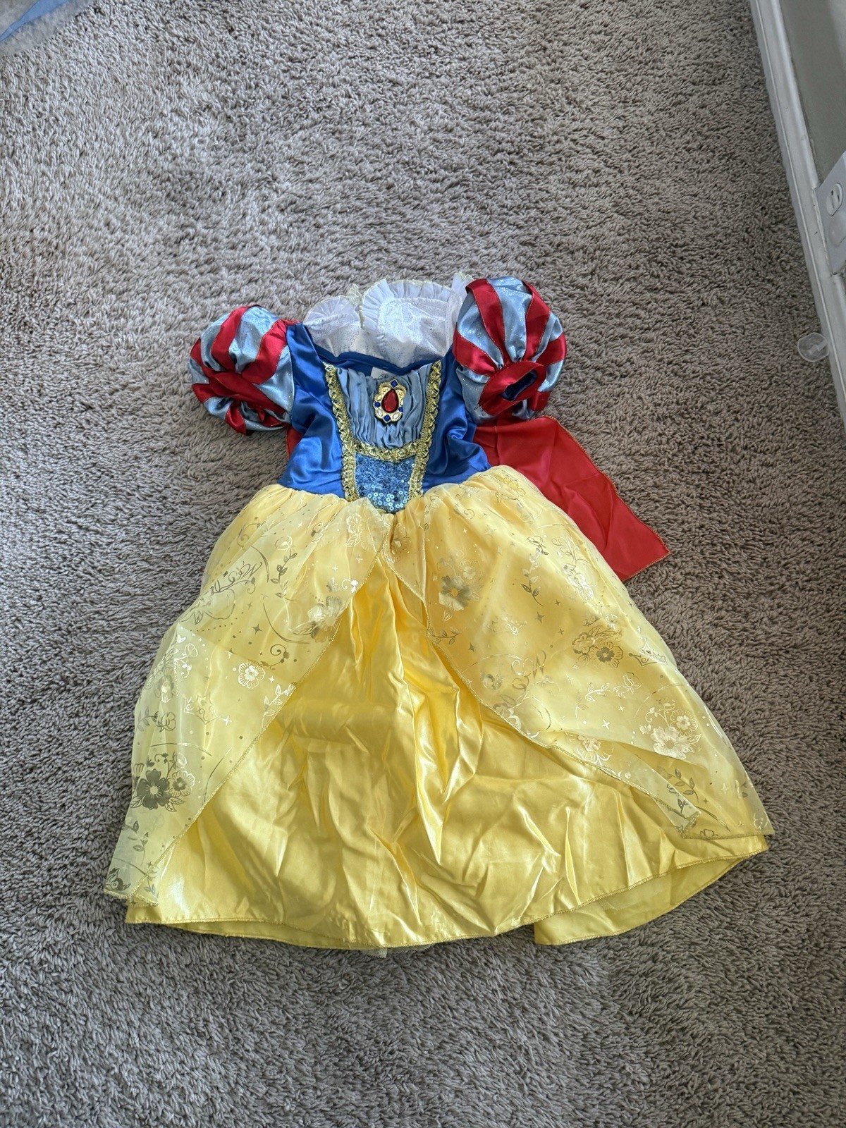 Disney Store Vestido Blancanieves Princesa Disfraz Talla XS 4 Con Capa Roja