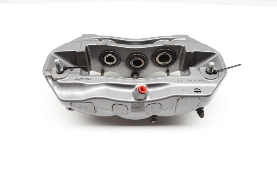 2015-2021 MERCEDES-BENZ C63 AMG - Front Right Brembo Brake Caliper (AMG) - Image 4 of 4