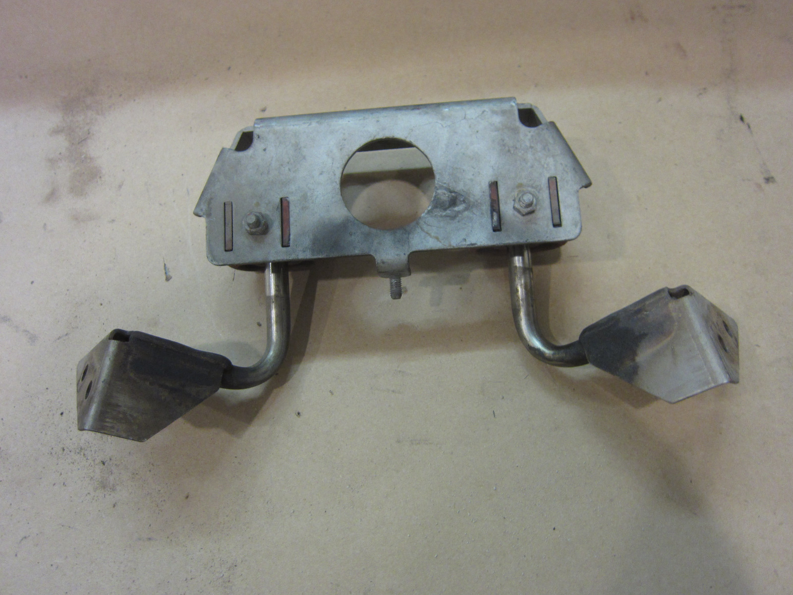 Ferrari California  Exhaust Pipes Support Bracket With Buffers   P/N 250765