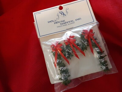 New Dollhouse Miniatures DHS Fireplace Swag Silver Tinsel Red Bows DHS4705 2004