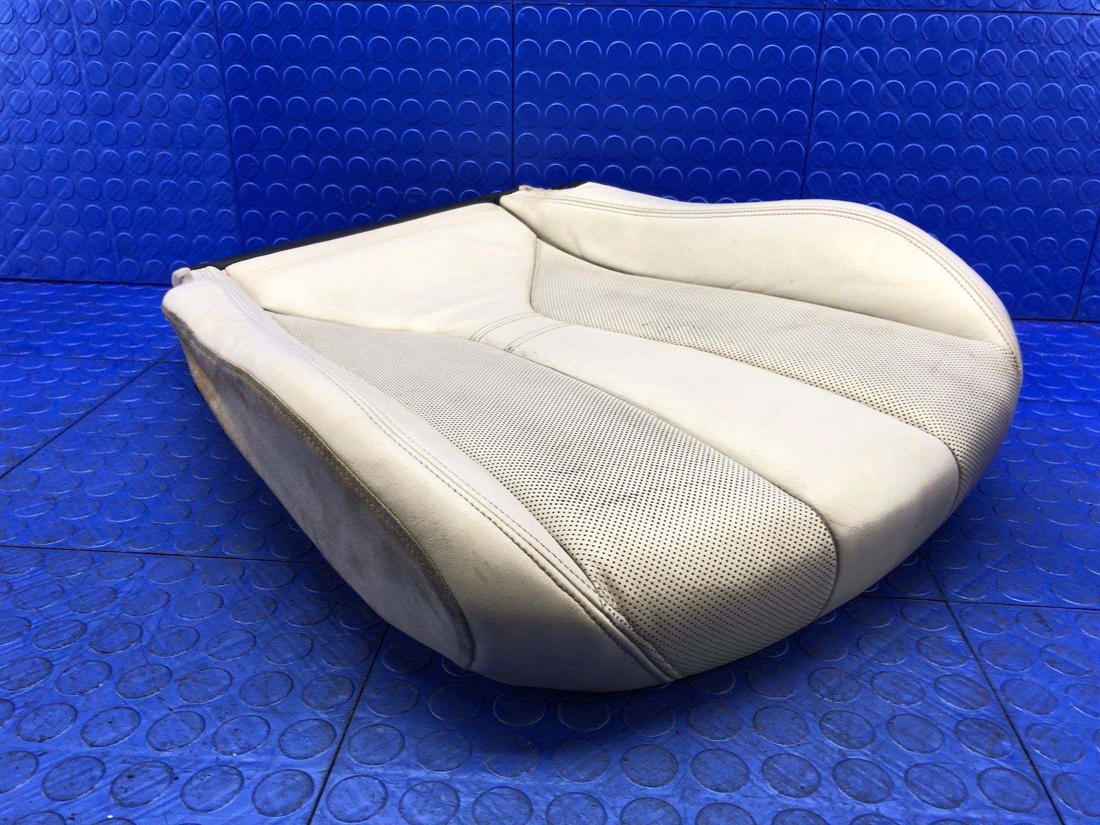 2014 2015 2016 2017 2018 2019 BMW I8 OEM FRONT LEFT LOWER SEAT CUSHION BEIGE