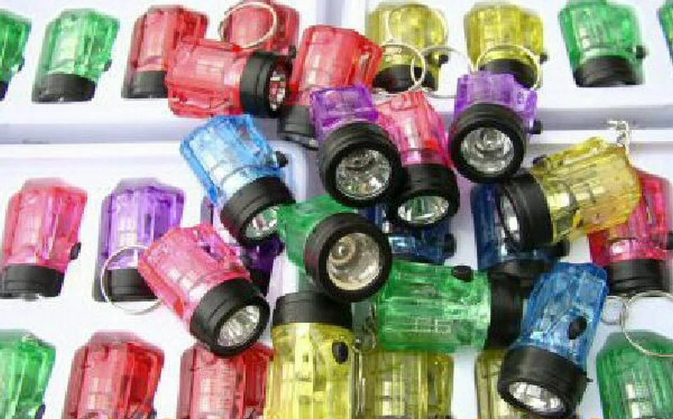 Taschenlampen 12 - 96 Stück mit Schlüsselanhänger farbig sortiert 4 cm Mitgebsel