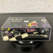 MINICHAMPS F1 Red Bull Racing RB5 2009 Vettel