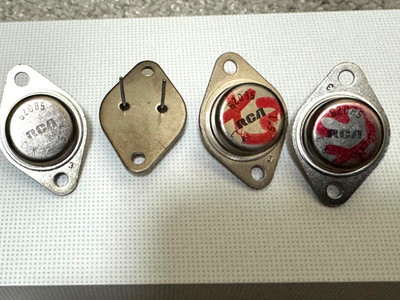 TO-3  RCA transistors 62085  . NOS . 4 pcs. set.