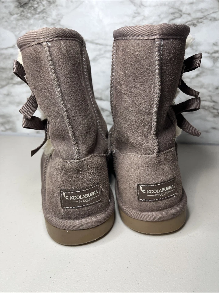 Botas Koolaburra By UGG Victoria Niñas Talla 3 Arcos Cortos Marrón Castaño Gamuza Foto 2 de 4