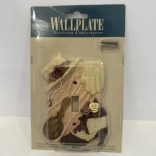 Vintage FIGI Graphics Finery Wallplate Handpainted 1996