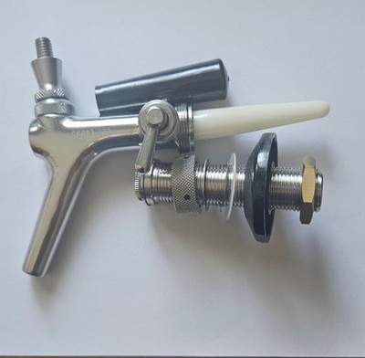 Bierhahn mit Kompensator