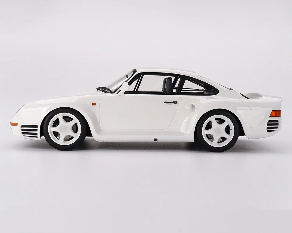 Porsche 959 Sport 1/12 1983 Bianco Gran Premio - TrueScale Miniatures 120013 - Immagine 3 di 4
