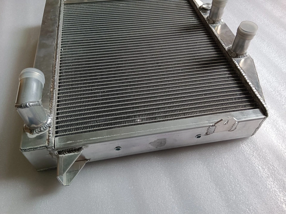 Radiador de aluminio para Jaguar D-Type XK-D 3,4 L 1954-1957 Foto 4 de 4