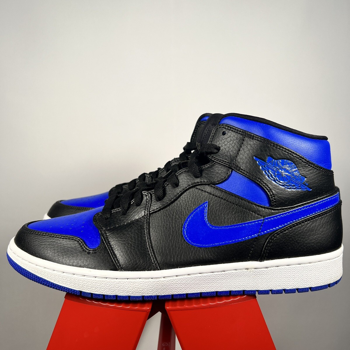 jordan 1 low hyper royal 2020