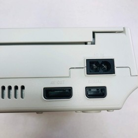 Sega Dreamcast Video Game Console White HKT-3020 w Travel Case and Accessories