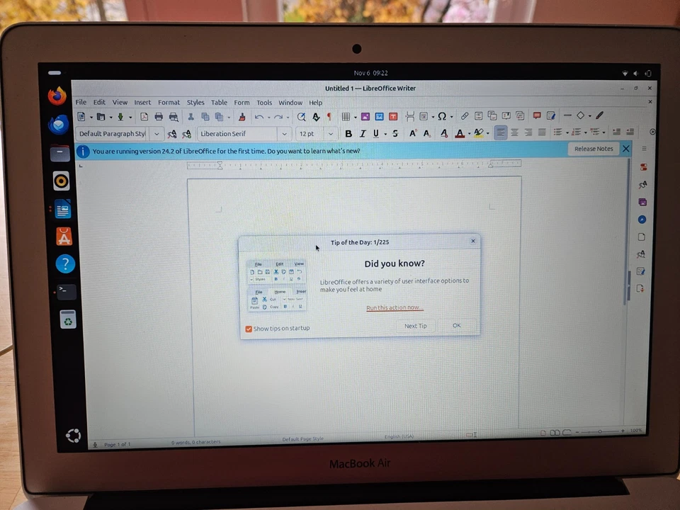 Apple MacBook Air 7,2 13 Zoll with Ubuntu Linux installed - Bild 2 von 4