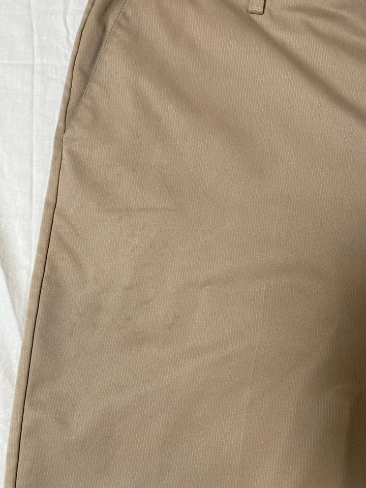 Adidas ClimaLite Men's Performance Golf Chino Shorts Size 40 (1173) - Image 2 of 4