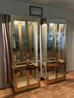 Pair of 1970s Mirrored & Brass Vitrine Display Cabinet by Mastercraft, Lighted