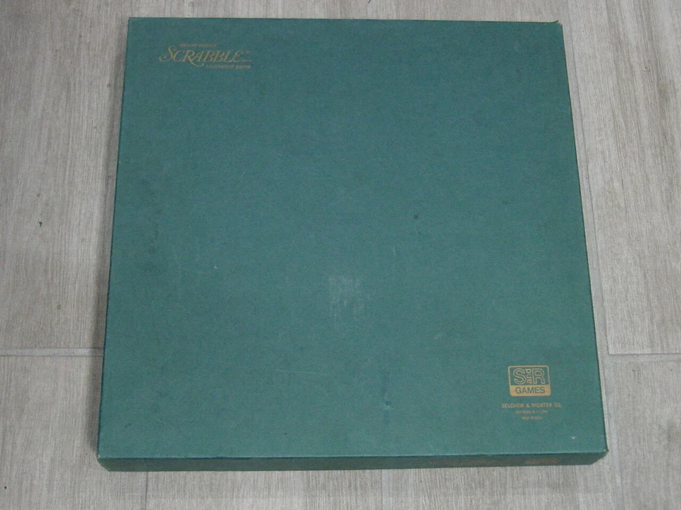 Vintage 1976 Selchow & Righter Deluxe Edition SCRABBLE Crossword Game Turntable - Image 4 of 4
