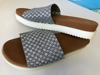 Bernie Mev Womens size 40 Slides Slip On Sandals Silver Capri Shoe EUC 