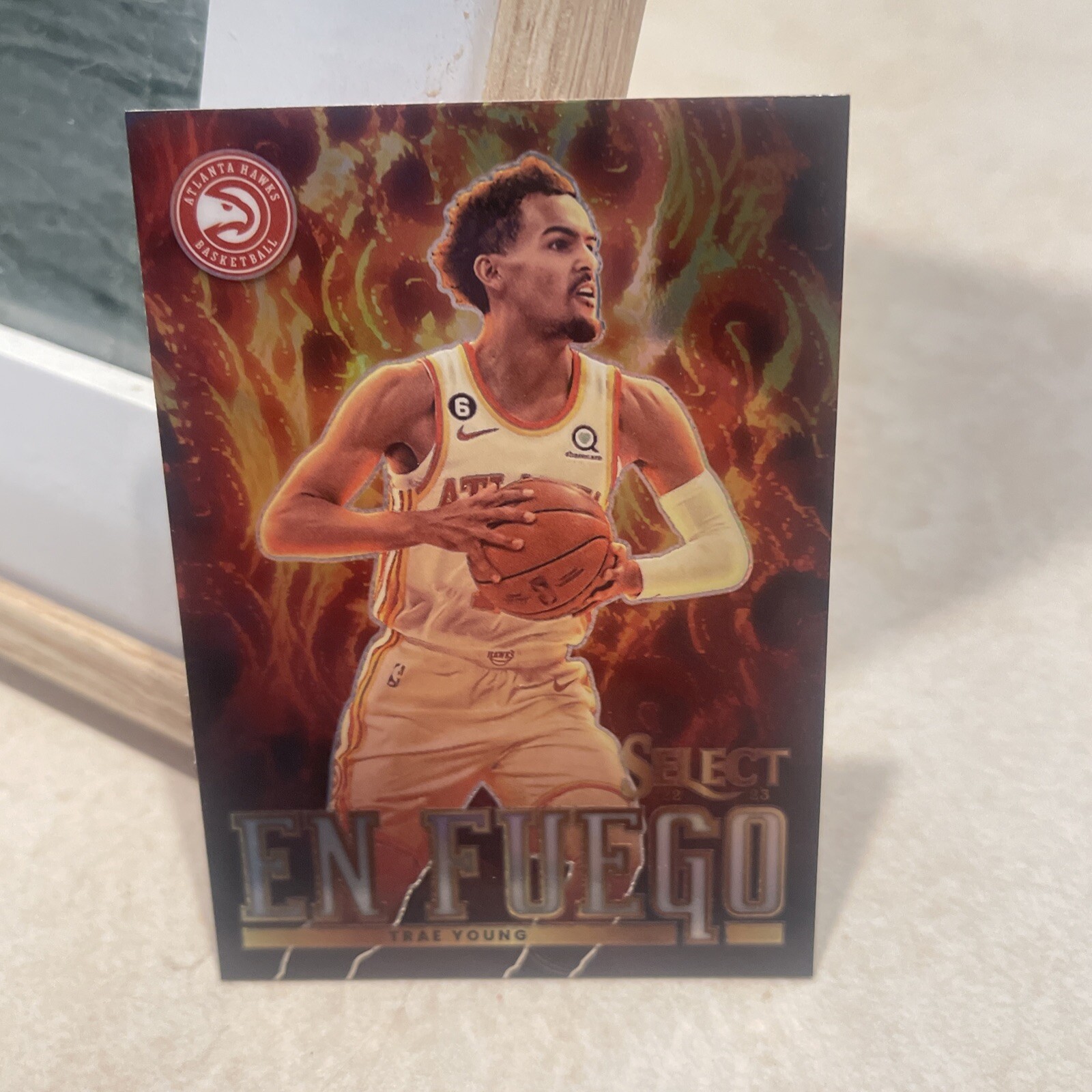 2022-23 Select Basketball En Fuego Trae Young #5 Silver Prizm