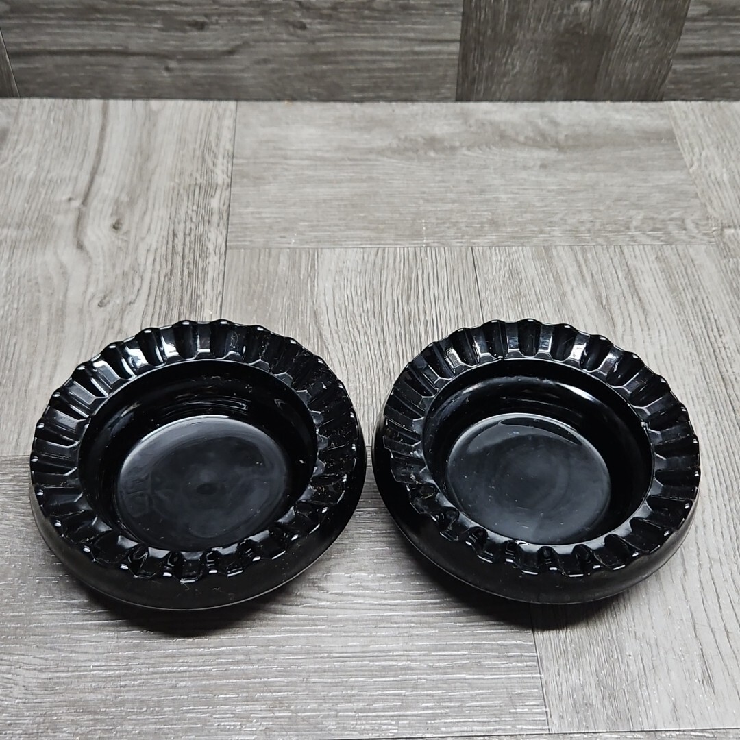 A Pair of Vintage Black Glass Ashtrays eBay