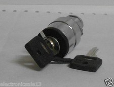 KEY SELECTOR SWITCH ZB4BG610.KEY TURN NOT  STAY, 2 POSITION KEY SWITCH