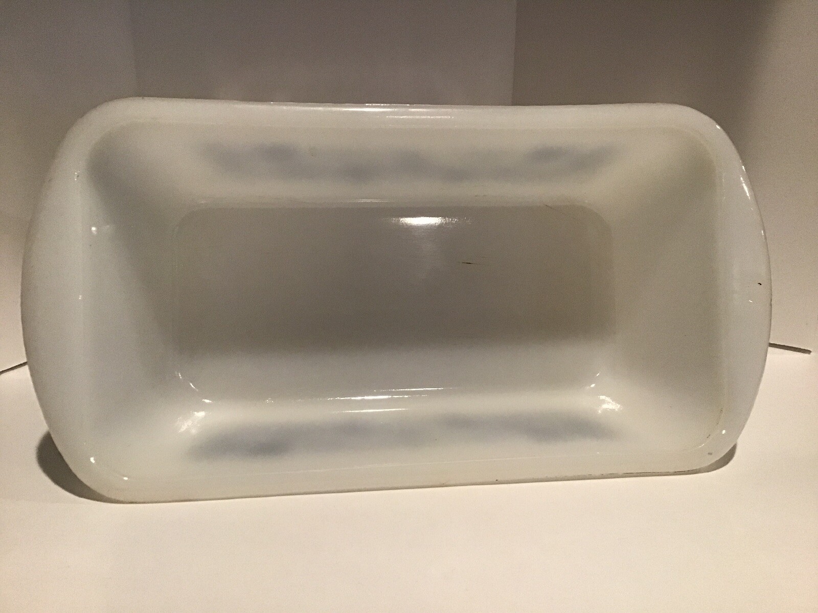 Glasbake J522 White Glass 1 1/2 Quart Loaf Pan Blue Clover Design EUC