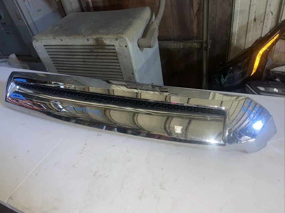 Toyota Tundra 2014-2017 capó superior admisión de aire cromado OEM Foto 3 de 4