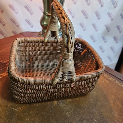 Vintage Rattan Woven Wicker Basket Handle 10"×8"×10" Handmade Gather Picinic - Picture 2 of 13