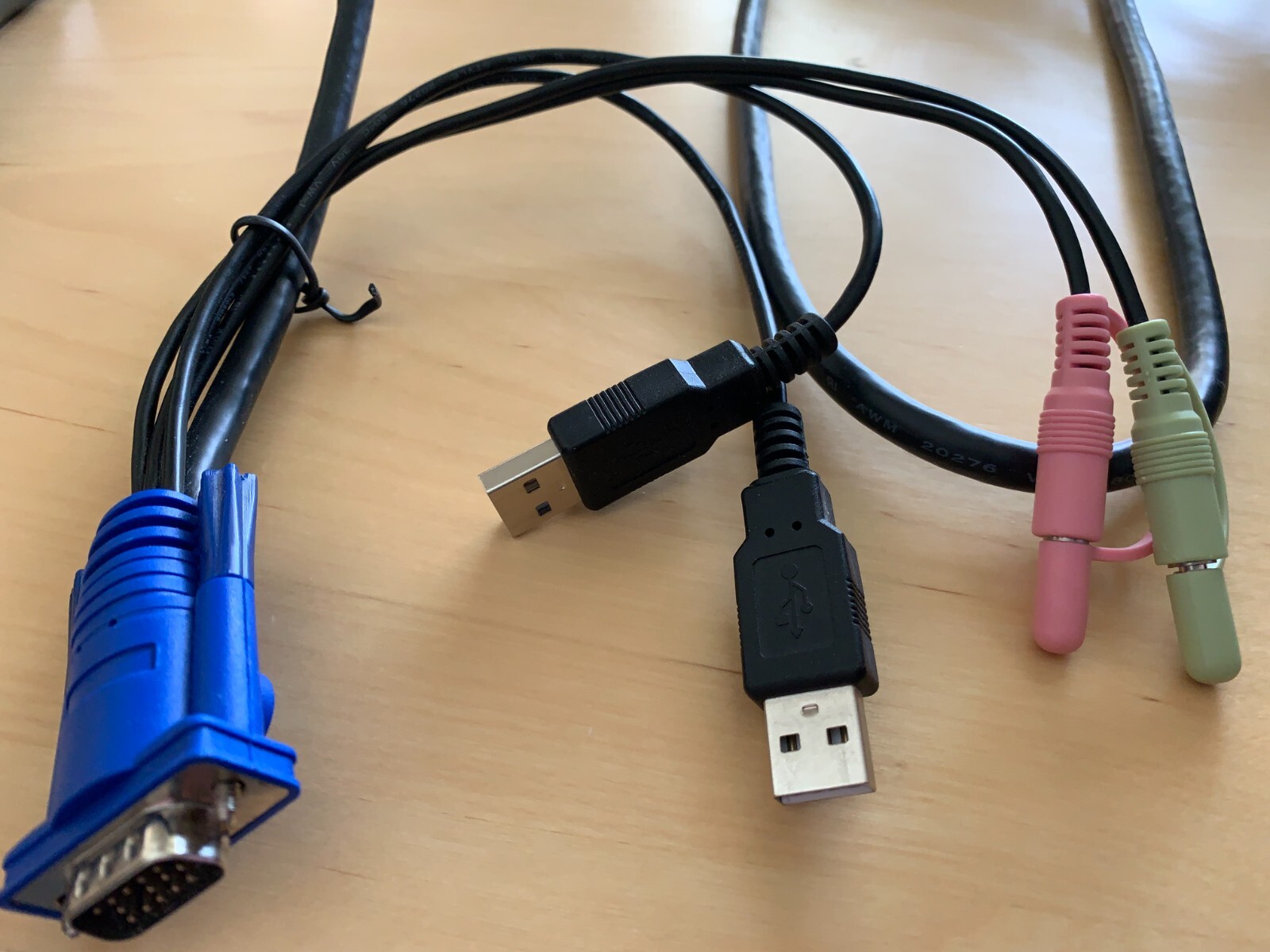 IOGEAR 2-Port USB VGA Cabled KVM Switch - GCS72U