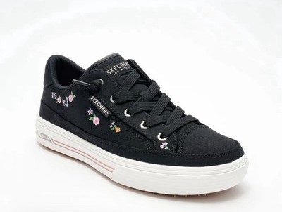 New With Box Skechers Arch Fit Arcade Subtle Bouquet Casual Sneakers $90 Size 7