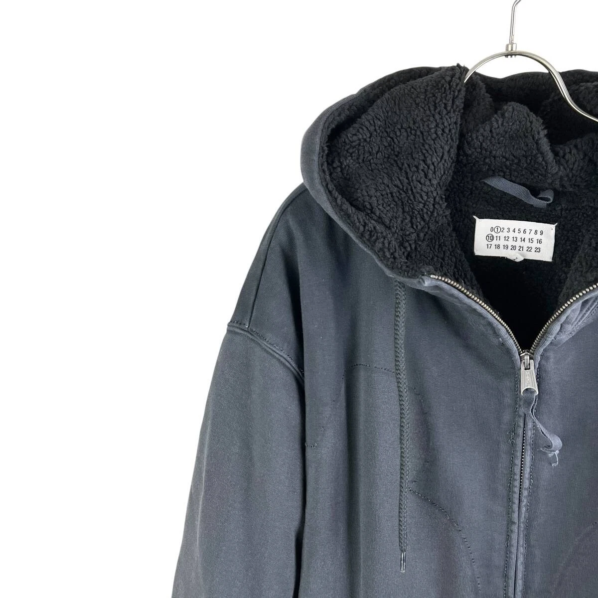 20 OFF Maison Margiela Felpa con cappuccio e zip tascabile 24AW (Navy)