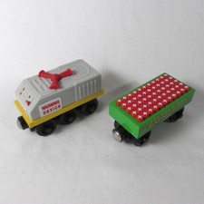 Thomas  Friends Fog Horn  Blasting Cap Car Wooden Railway Train Engine Set EUC