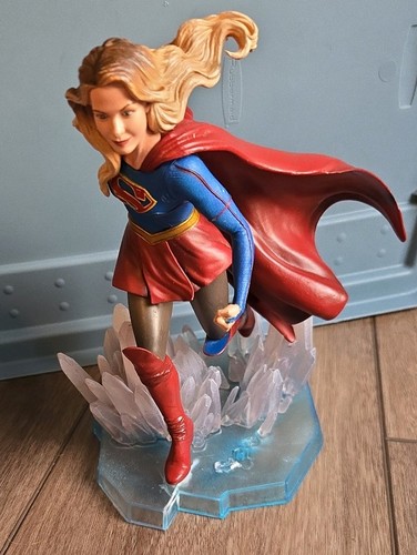 Supergirl CW TV Gallery Diorama Diamond Select PVC Statue Melissa Benoist