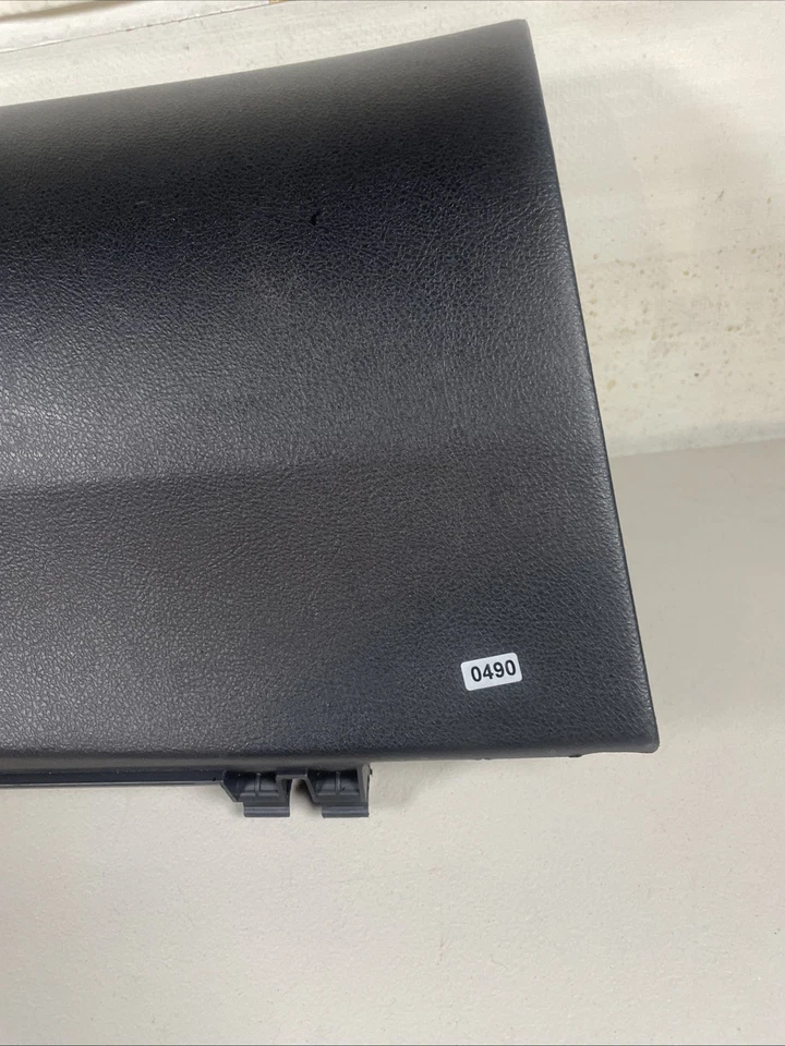 Toyota Highlander 2010-2013 compartimento de guantera negro Foto 4 de 4