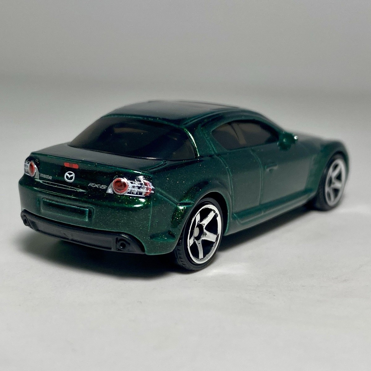 Matchbox 2004 Mazda RX-8 Dark Green 1:64 Diecast Diorama Model Car