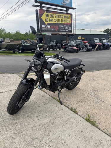 2024 Ducati SCRAMBLER 