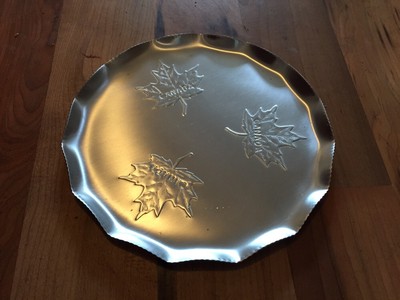 Tolles Vintage Millbrook Aluminium 22cm Tablett
