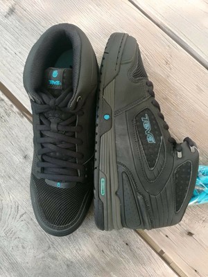 teva bike shoes