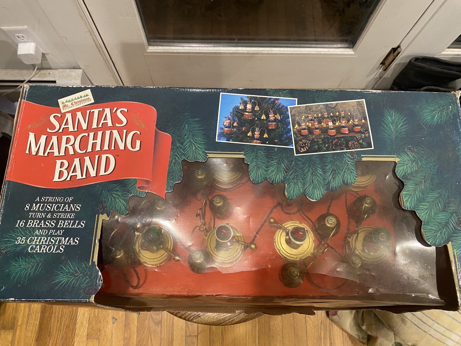 MR. CHRISTMAS Holiday Innovation Santa's Marching Band 8 Musical Bells