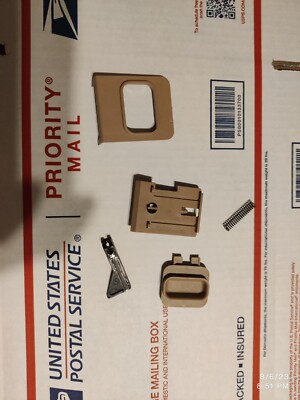 CADILLAC DTS & DEVILLE BUICK 00-11 REAR ARM REST TRUNK ACCESS DOOR