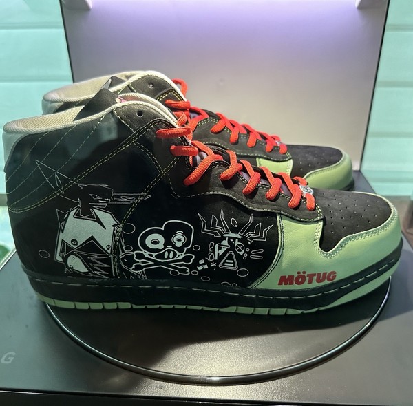 jb classics motug air max futura obey shepard fairey