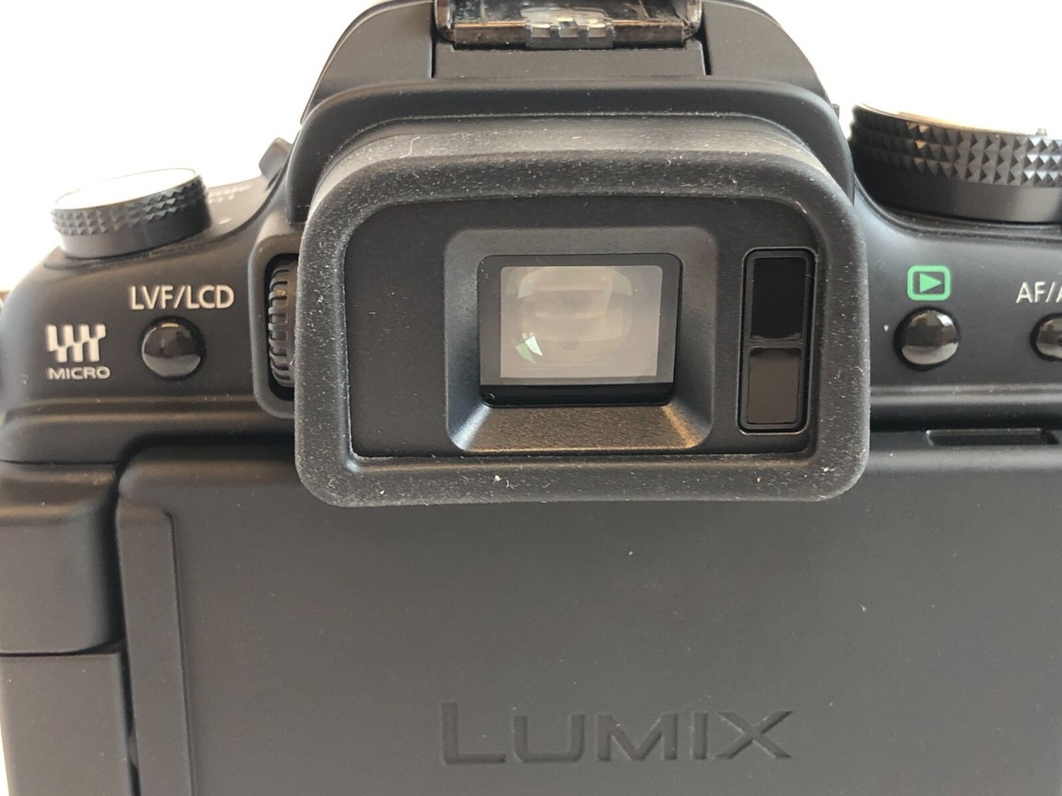 Panasonic LUMIX DMC-GH1 12.1MP Digital Camera - Black (Body Only