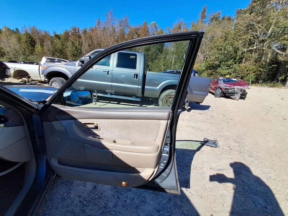 Used Front Right Door Interior Trim Panel fits: 2002 Toyota Avalon  Grade A Foto 2 de 4