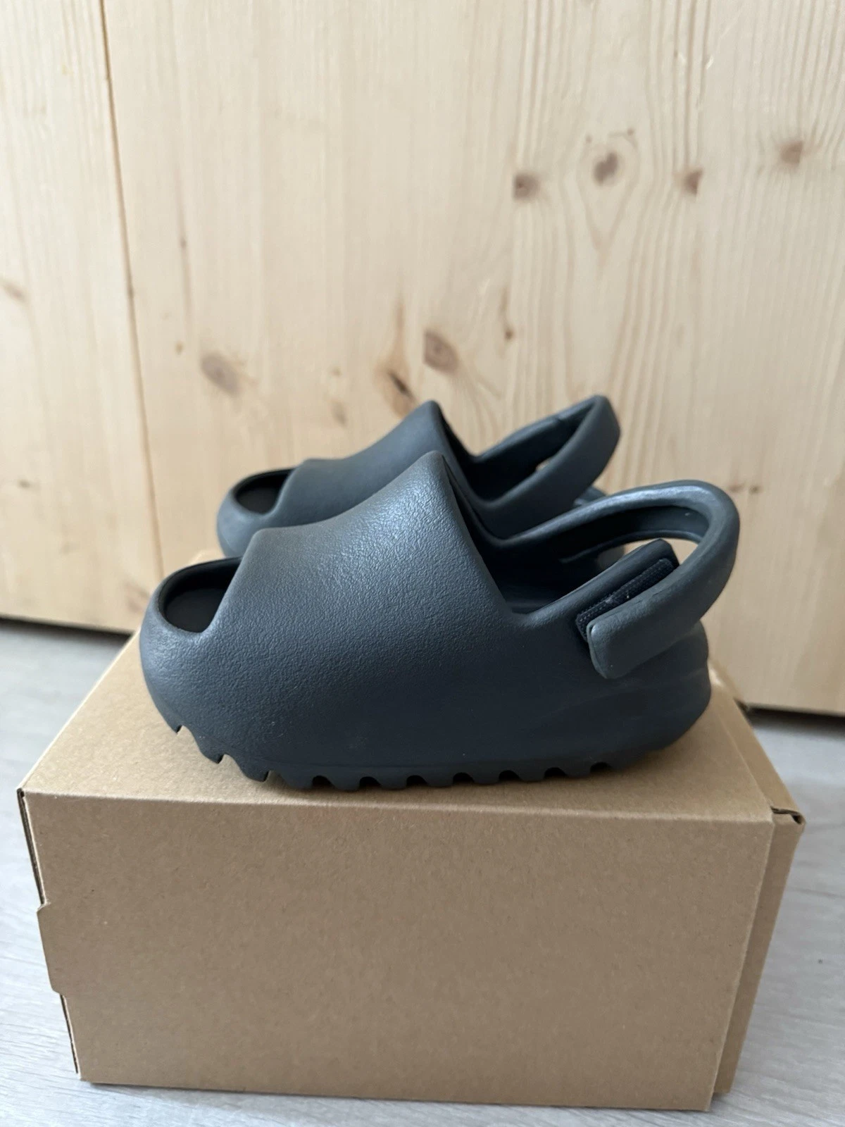 Adidas Yeezy Slide Onice Nero Neonato 7k