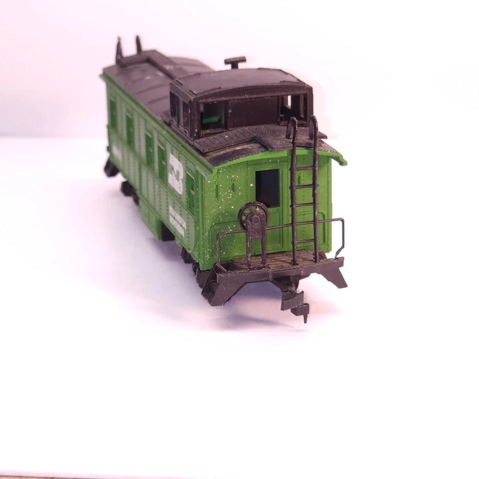 Lionel HO Scale "Burlington Northern" 98601 Freight Train Caboose Car - Image 3 of 4