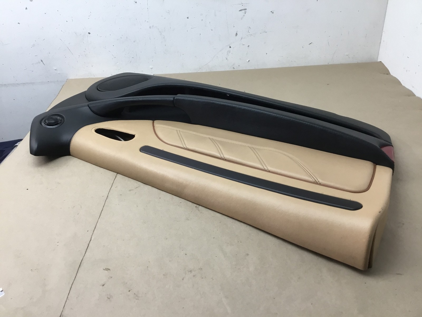 Maserati Coupe GT 2003 Front Left Driver Door Panel Cover Trim 02-06 ;:Y