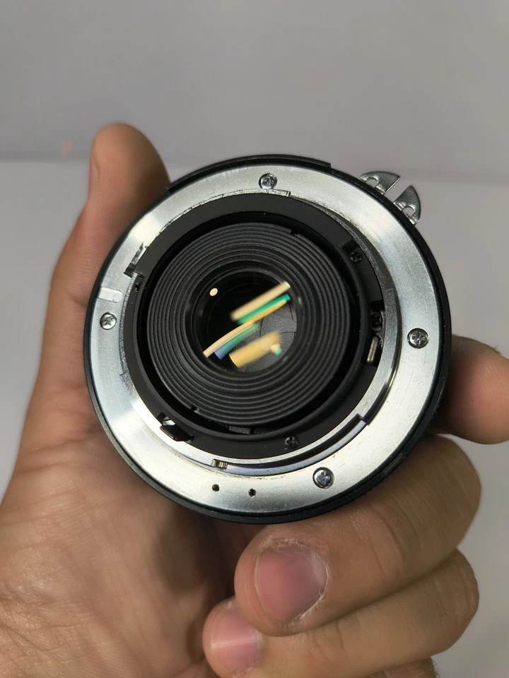 Vivitar 24mm f/2.0-8.0 MF Lens For Nikon - Image 3 of 3